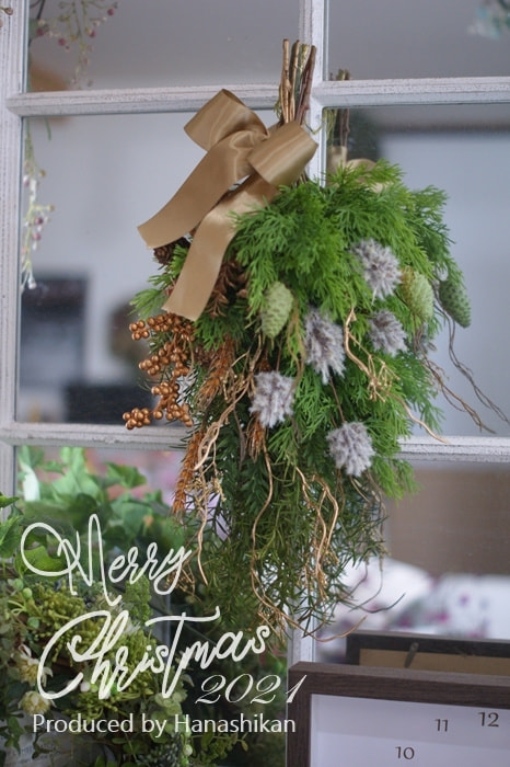 モフモフキラキラのモミの木スワッグ